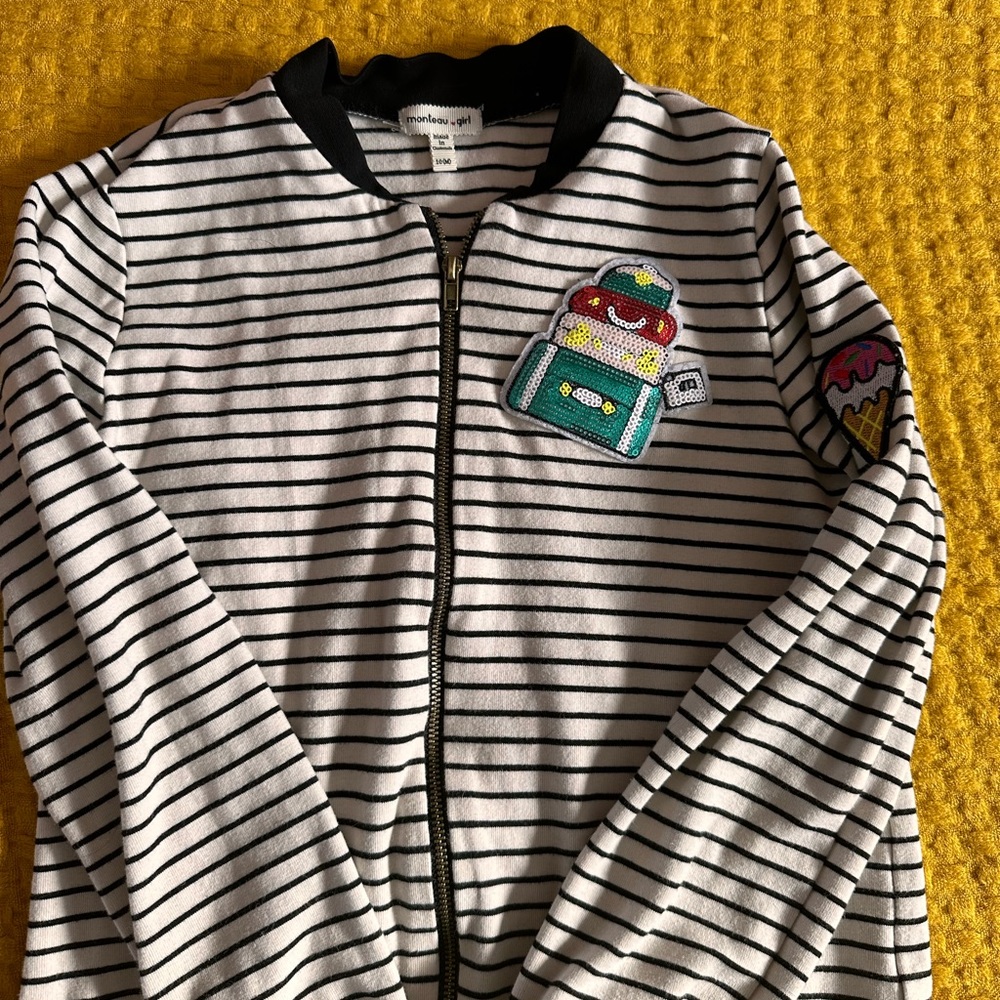 Girls black and white striped zip up fashion zip up